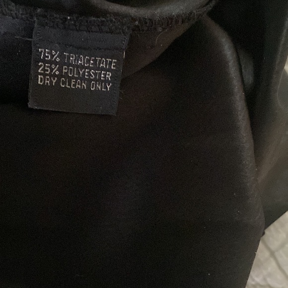 Black dress with sequin and beaded detailing 16 - Picture 12 of 12